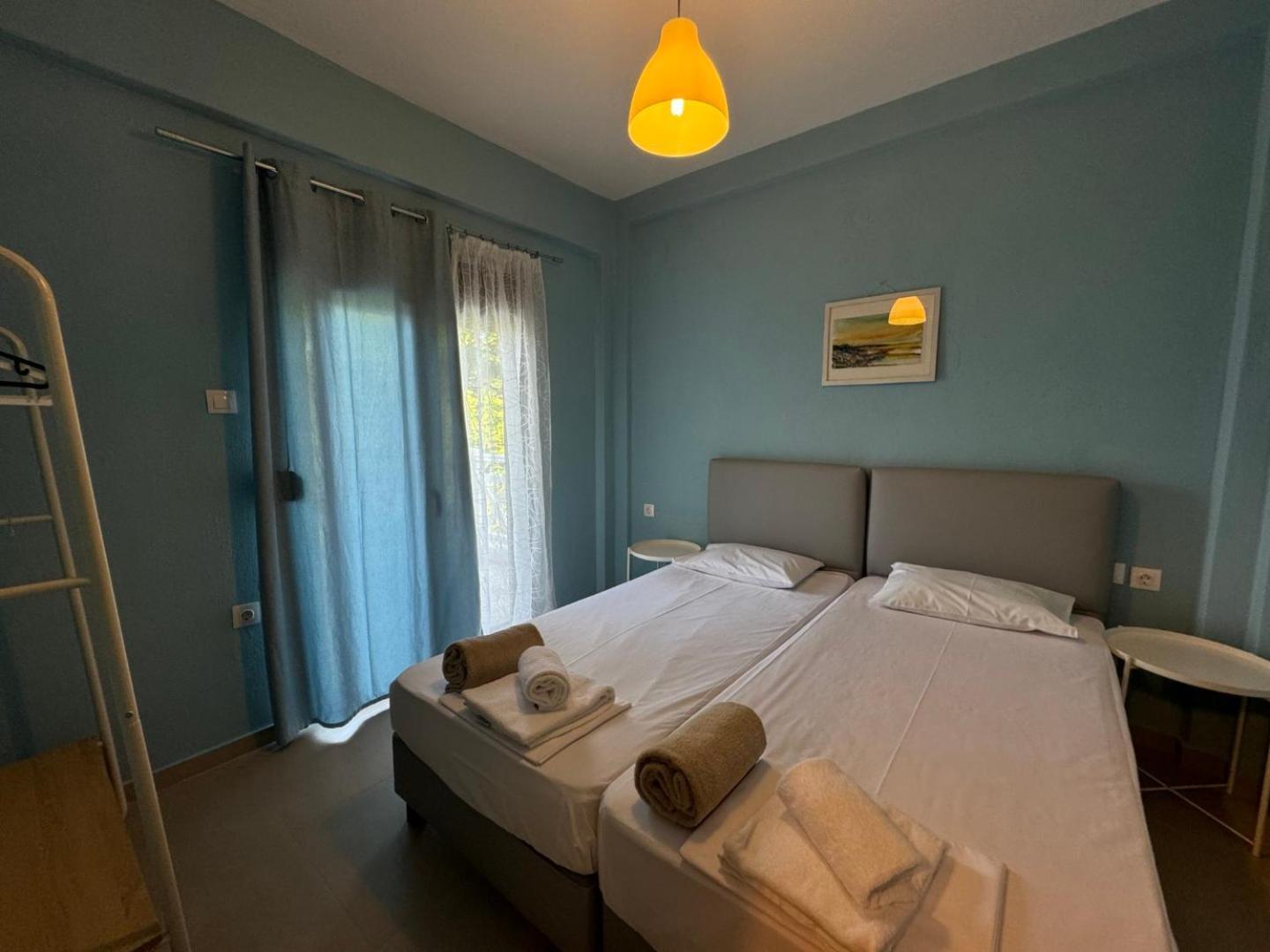 Makis House Hotell Nikíti Eksteriør bilde